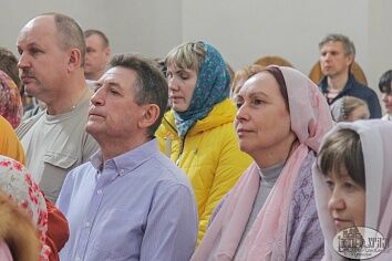 День Жен-Мироносиц