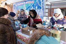 Поздняя Божественная литургия и праздничные гуляния в день Рождества Христова