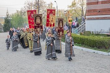 Чин Погребения Плащаницы