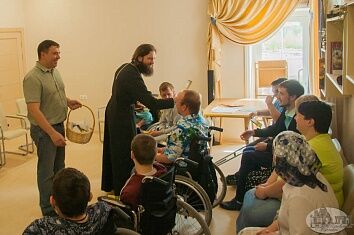 Визит благочинного города Коломны и Коломенского округа епископа Луховицкого Петра 