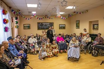 Поездка в дом-интернат "Ветеран"