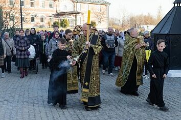 Великая Пятница. Утреня Великой Субботы с Чином Погребения Плащаницы