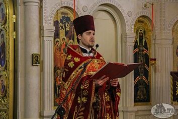 ХРИСТОС ВОСКРЕСЕ!