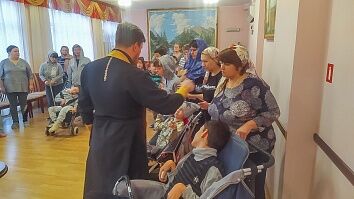 Причастие детей-инвалидов 