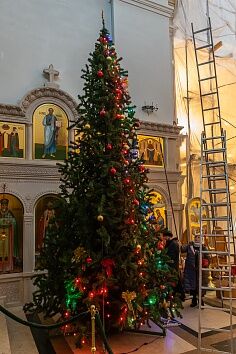 Украшение Троицкого храма к торжествам