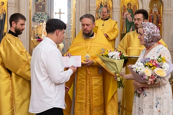 Вручение аттестатов выпускникам гимназии