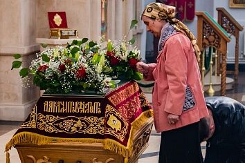 Великий Пяток. Вынос Плащаницы.