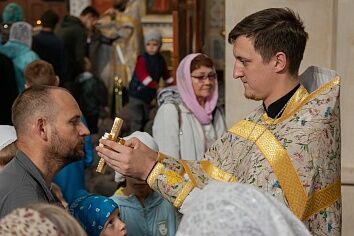 Перенесение мощей святых благоверных князей Петра и Февронии Муромских