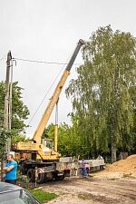 Разгрузка фундаментных блоков