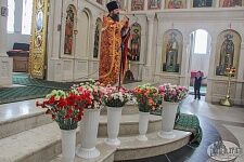 День Жен-Мироносиц