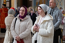 Божественная Литургия с чином раздробления артоса