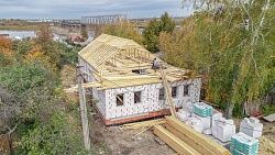 Монтаж обрешетки кровли