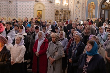 Божественная Литургия в воскресенье, на неделе двадцатой по Пятидесятнице