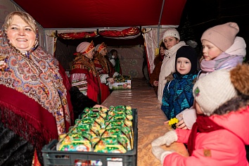 Традиционные Рождественские гуляния на приходе