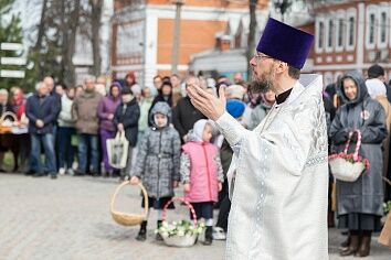 Великая Суббота. Освящение пасхальной снеди 