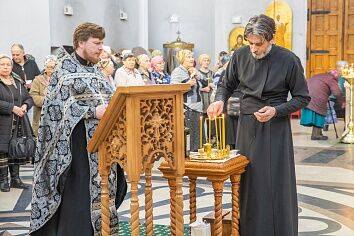 В Троицком храме было совершено таинство Соборования
