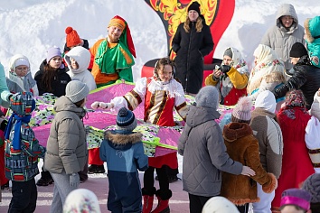 Широкая Масленица на приходе Троицкого храма