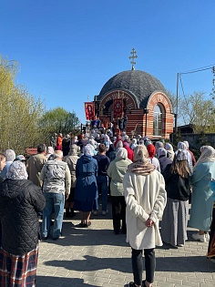 День иконы Божией Матери «Живоносный источник».
