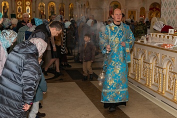 Покров Пресвятой Богородицы
