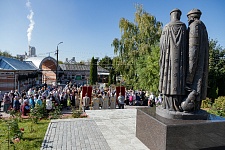 Перенесение мощей святых благоверных князей Петра и Февронии Муромских