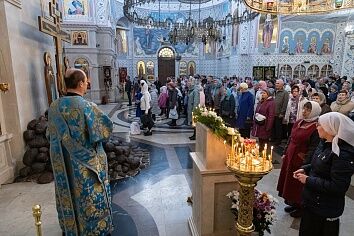 Покров Пресвятой Богородицы