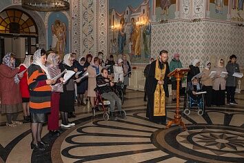 Ежедневный молебен о военнослужащих
