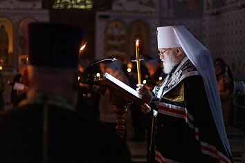 Митрополит Крутицкий и Коломенский Павел посетил Троицкий храм