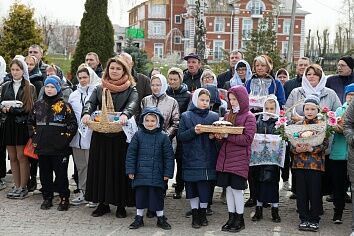 Великая Суббота. Освящение пасхальной снеди 