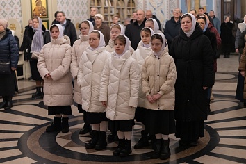 Божественная Литургия в воскресенье, на неделе двадцать седьмой по Пятидесятнице
