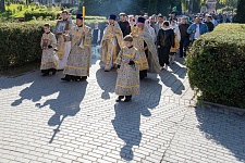 Перенесение мощей святых благоверных князей Петра и Февронии Муромских