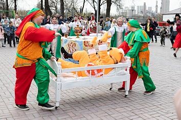 Традиционные пасхальные гуляния на приходе Троицкого храма!