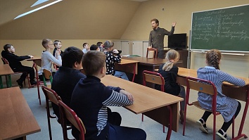 Радостные встречи с друзьями в Воскресной школе