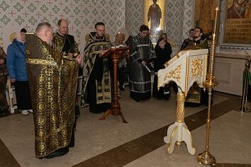 Великий Четверг. Вечернее богослужение