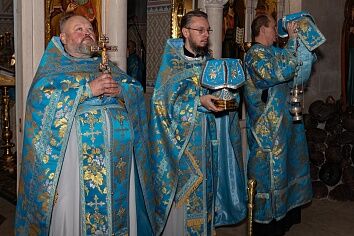 Покров Пресвятой Богородицы