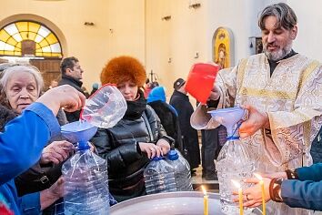 Крещенский сочельник в Троицком храме