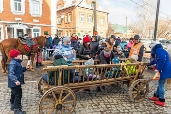 Праздник масленицы на приходе Троицкого храма