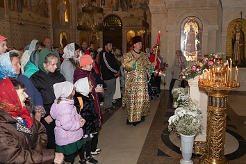 ХРИСТОС ВОСКРЕСЕ!