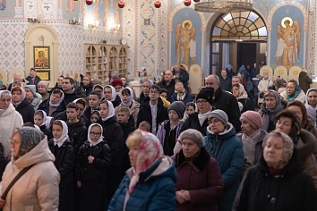 Божественная Литургия в воскресенье, на неделе двадцать седьмой по Пятидесятнице