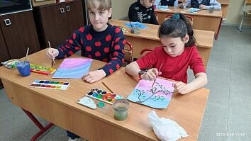 Праздник жён — мироносиц — замечательный повод устроить небольшой уютный пасхальный концерт!