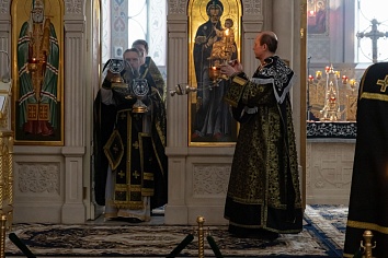 Литургия Преждеосвященных Даров и чтение канона мученику Феодору