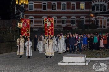 ХРИСТОС ВОСКРЕСЕ!
