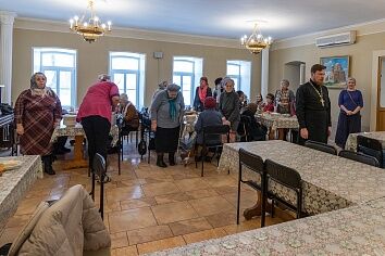 Визит патронажных прихожанок