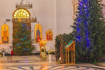 Рождественский сочельник и новые иконы храма