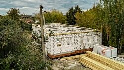 Работы по 1 этажу. Закладка коммуникаций.