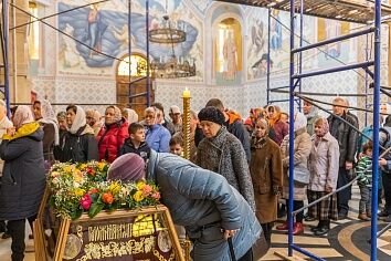 Великая Суббота. Утреннее богослужение в Троицком храме.