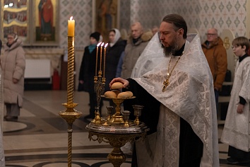 Всенощное бдение в канун праздника Крещения Господня