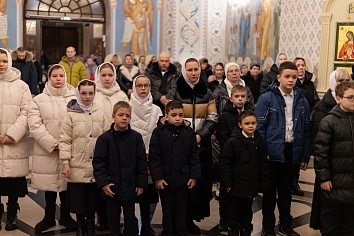 Божественная Литургия в воскресенье, на неделе тридцатой по Пятидесятнице