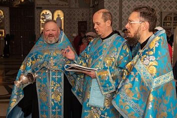 Всенощное бдение в канун праздника Казанской иконы Божией Матери