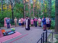Панихида на щуровском кладбище