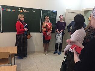 "Социальное служение" . Круглый стол во социальном центре Надежда